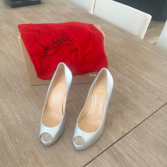 Christian Louboutin Metallic Silver Peep Toe Heels - Picture 1 of 6